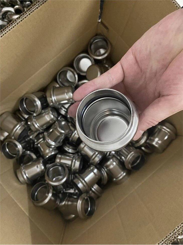 Zakrętka ze stali nierdzewnej